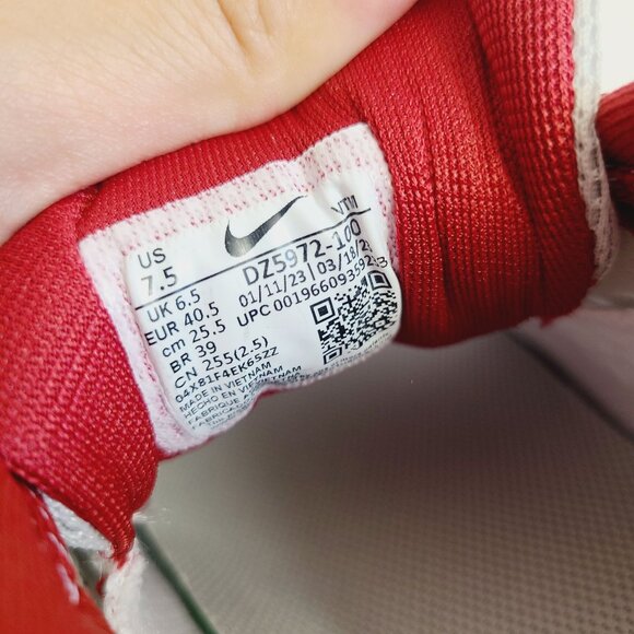 NEW Nike Air Zoom Pegasus 40 Alabama Running Shoes DZ5972-100 Size 7.5 White